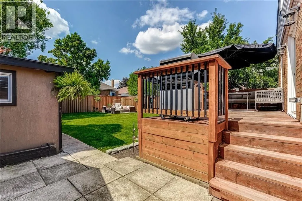 662 UPPER SHERMAN Avenue