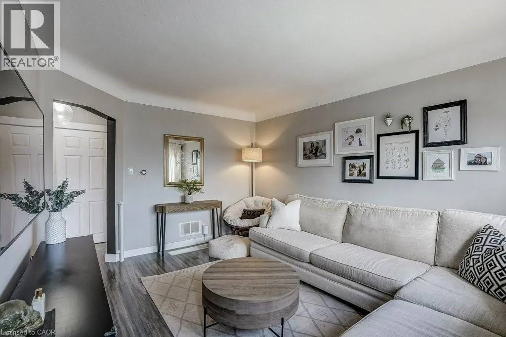 662 UPPER SHERMAN Avenue