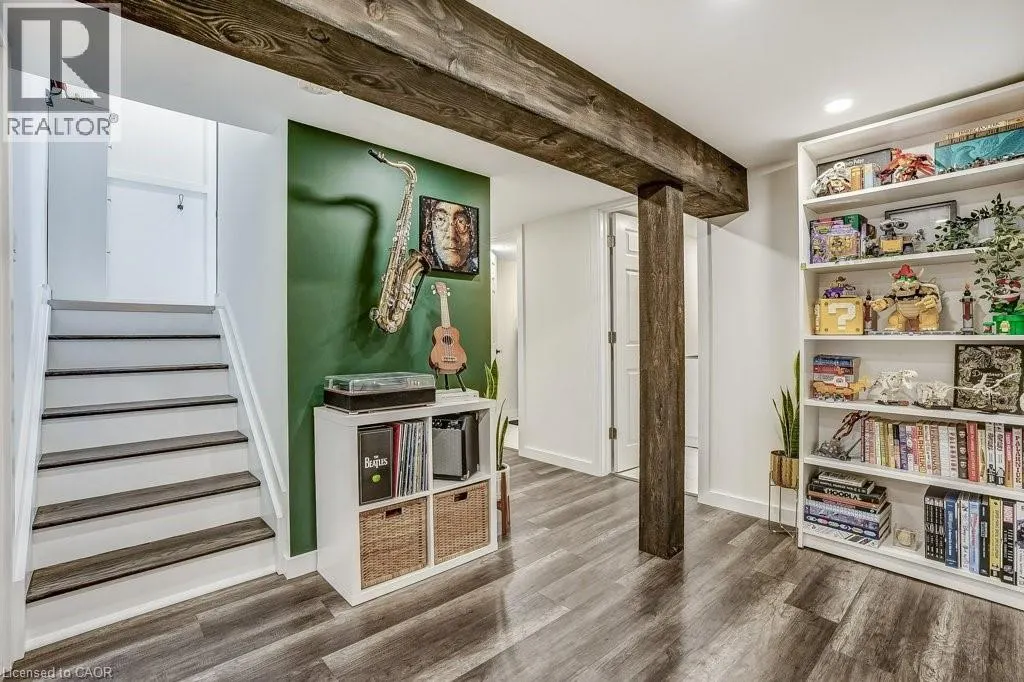 662 UPPER SHERMAN Avenue