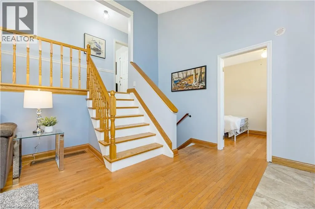 38 MOWBRAY Place
