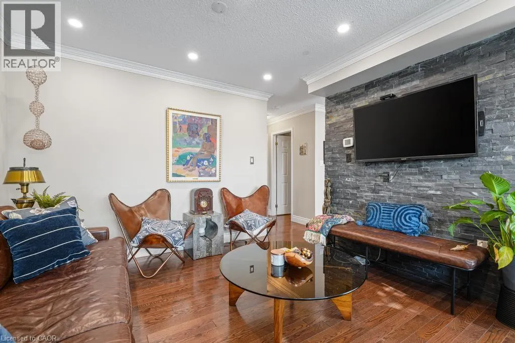 104 FRANCES Avenue Unit# 5, #5