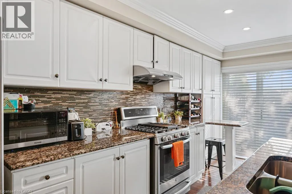 104 FRANCES Avenue Unit# 5, #5