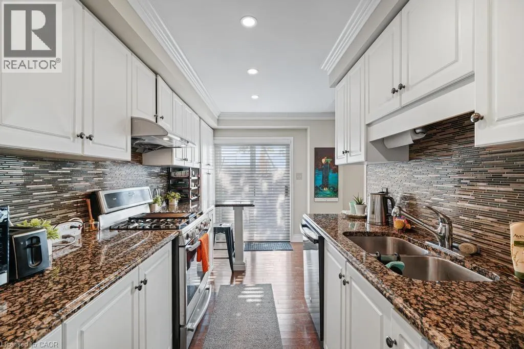 104 FRANCES Avenue Unit# 5, #5