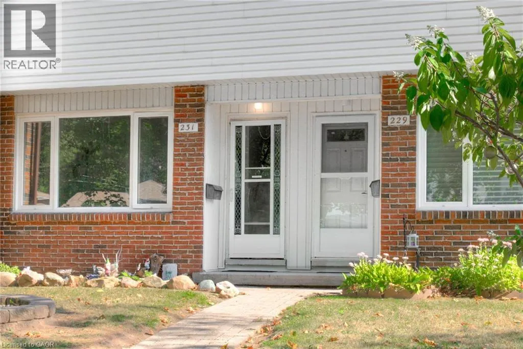 231 FERGUS Avenue