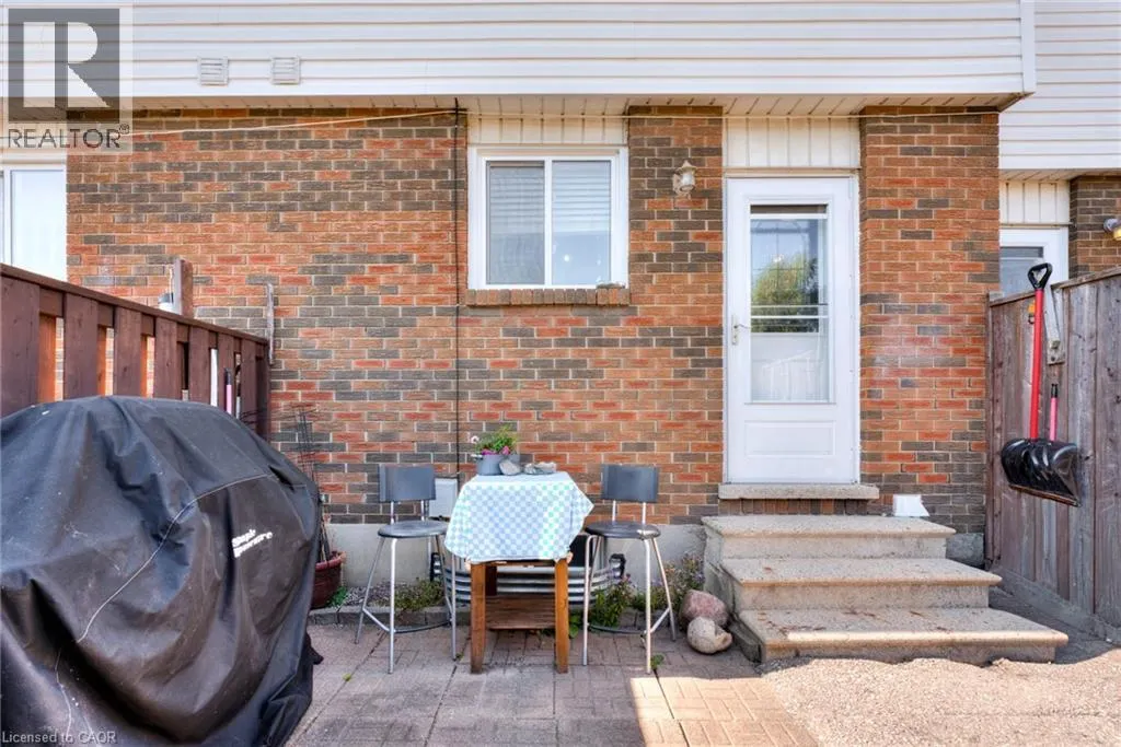 231 FERGUS Avenue