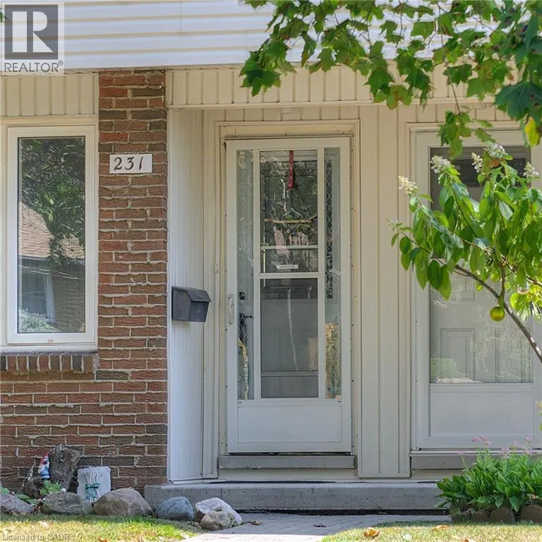231 FERGUS Avenue