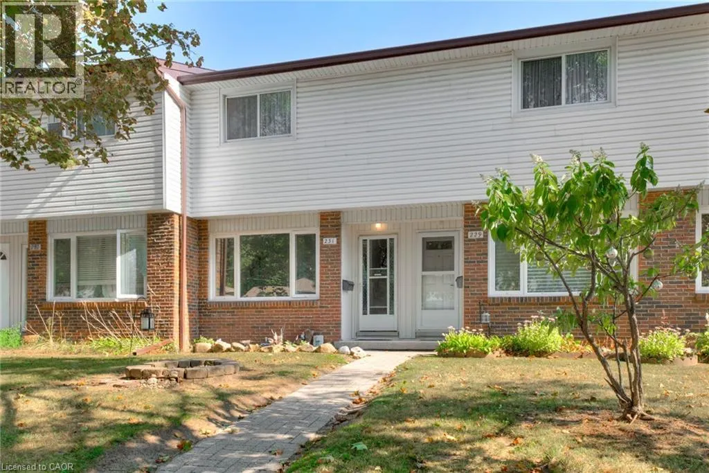 231 FERGUS Avenue