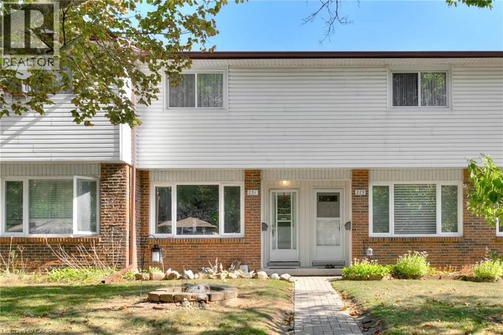 231 FERGUS Avenue
