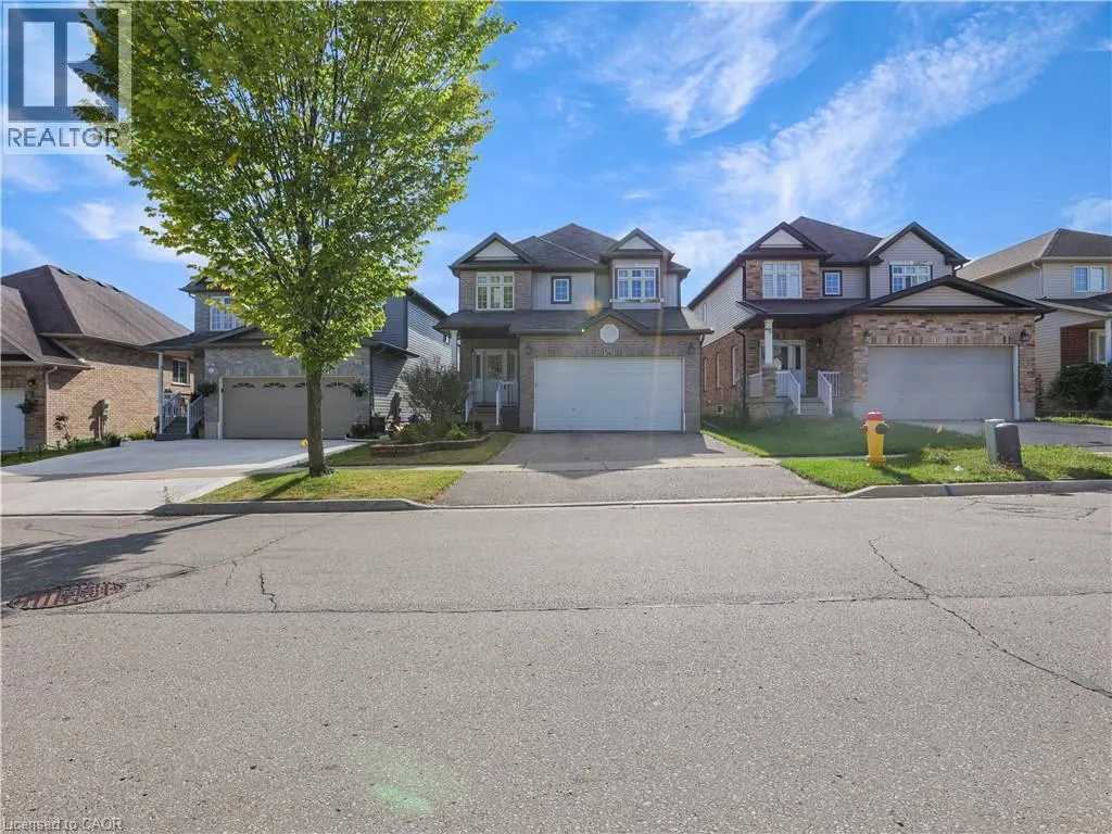 36 LEMON GRASS Street