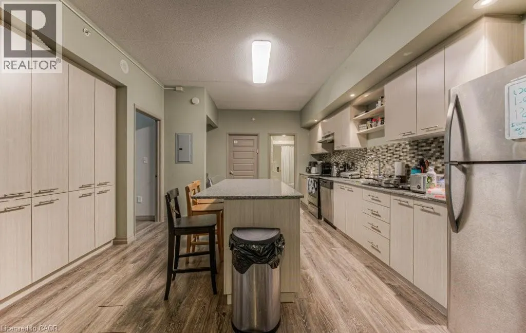 8 HICKORY Street W Unit# 304, #304