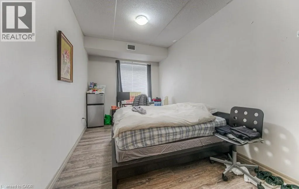 8 HICKORY Street W Unit# 304, #304
