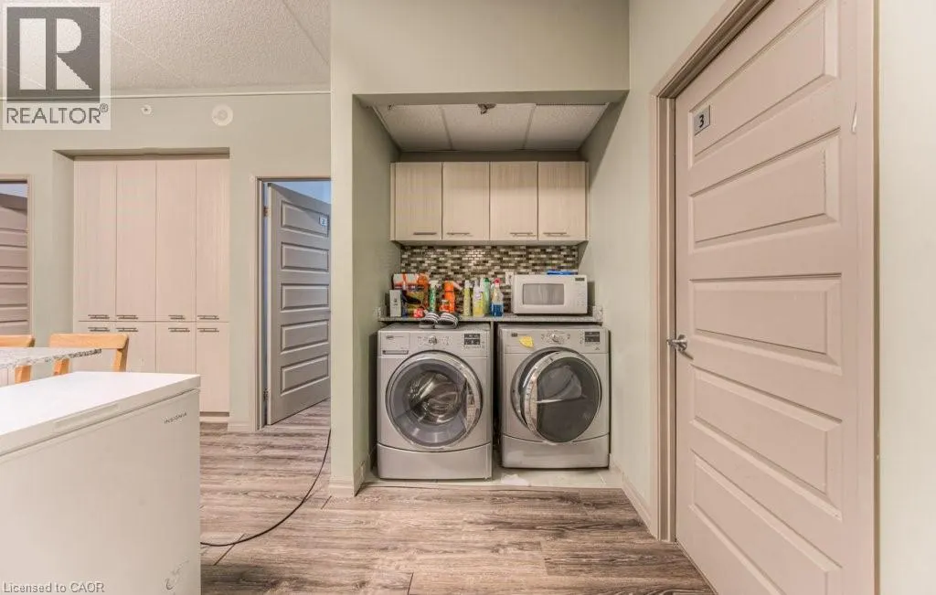 8 HICKORY Street W Unit# 304, #304