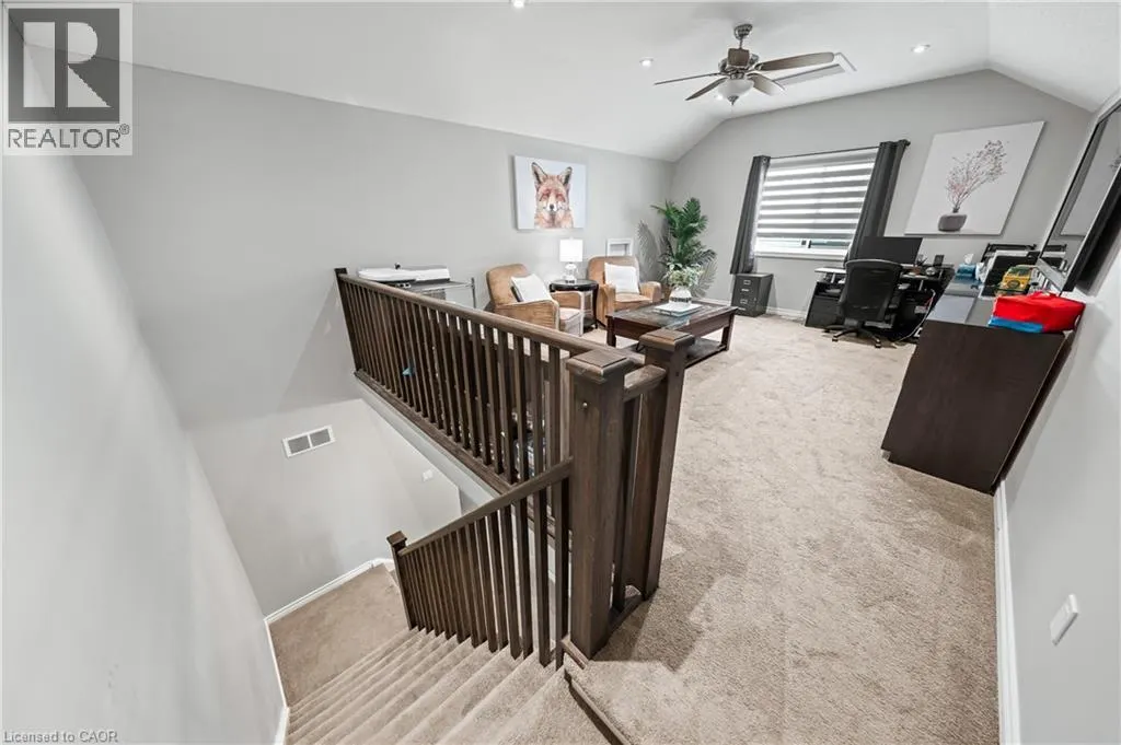 213 COULING Crescent