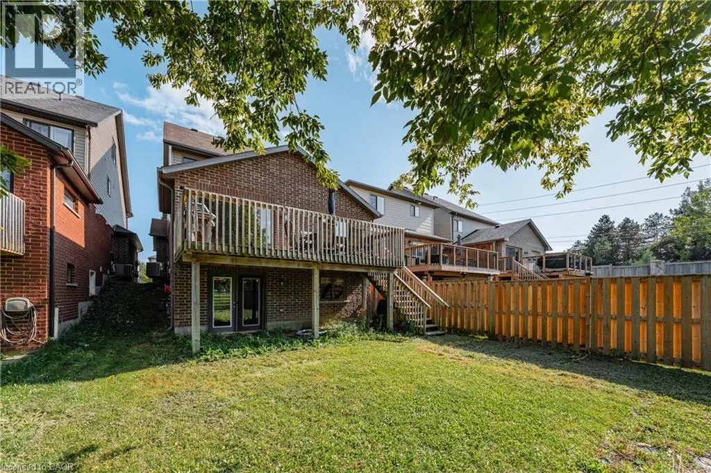 213 COULING Crescent