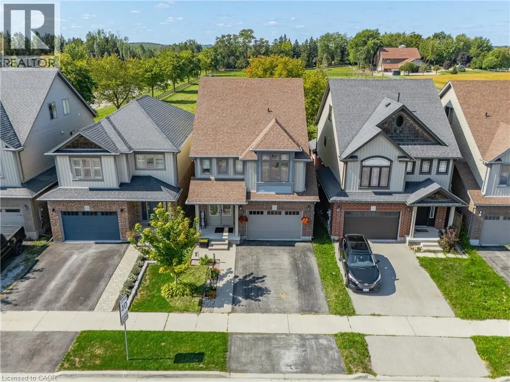 213 COULING Crescent