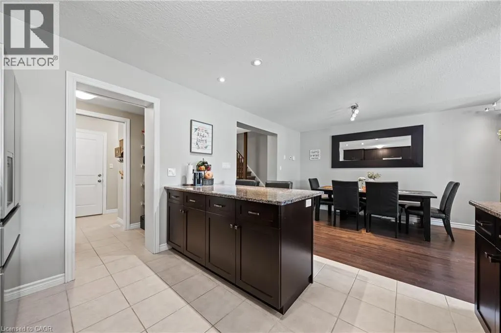 213 COULING Crescent