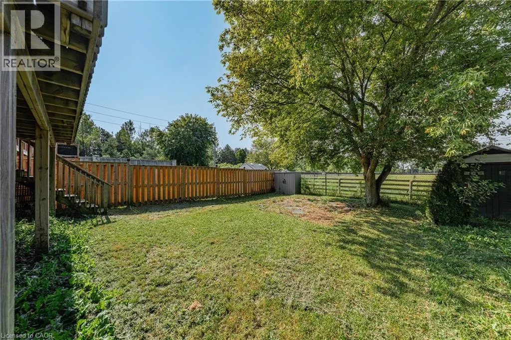 213 COULING Crescent