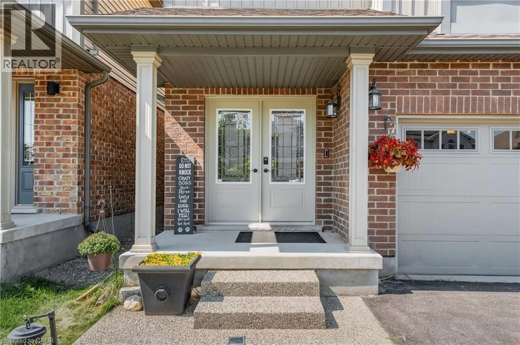 213 COULING Crescent