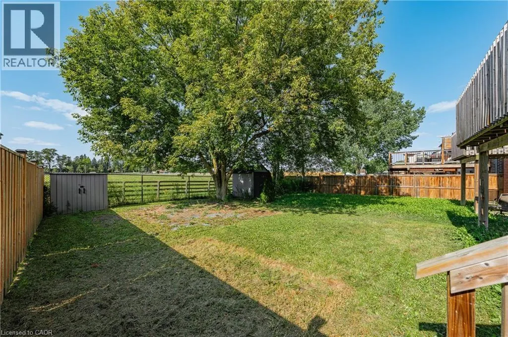 213 COULING Crescent