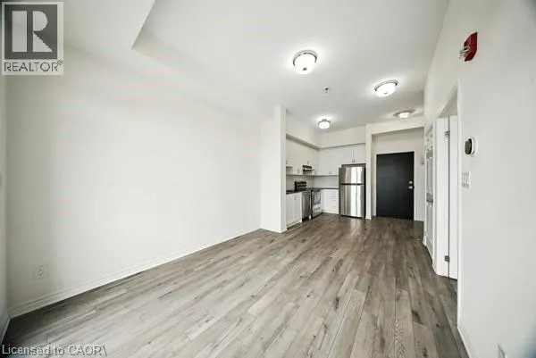 200 LAGERFELD Drive
