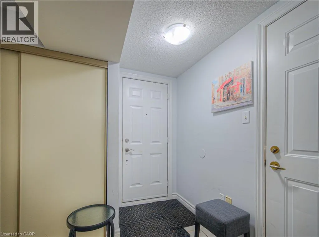 310 CHRISTOPHER Drive Unit# 15, #15