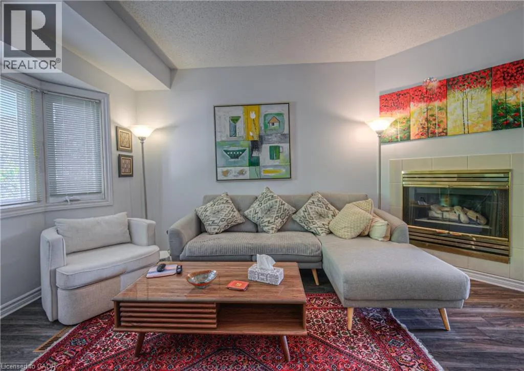310 CHRISTOPHER Drive Unit# 15, #15