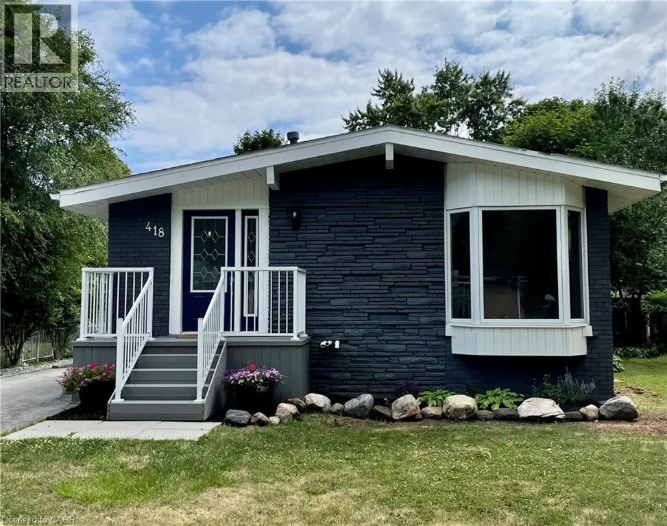 418 NORRIE Crescent