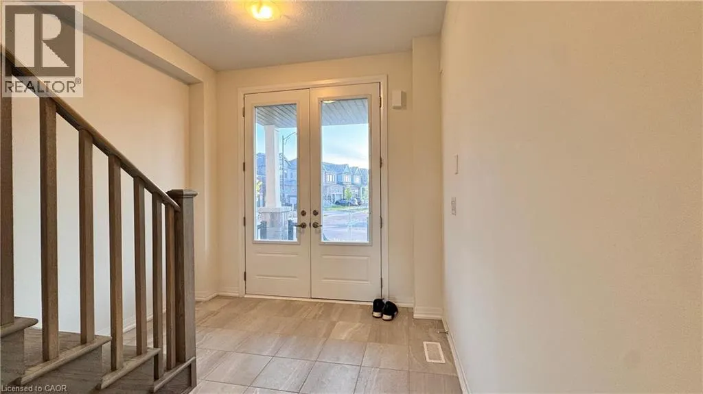 99 CROSSMORE Crescent
