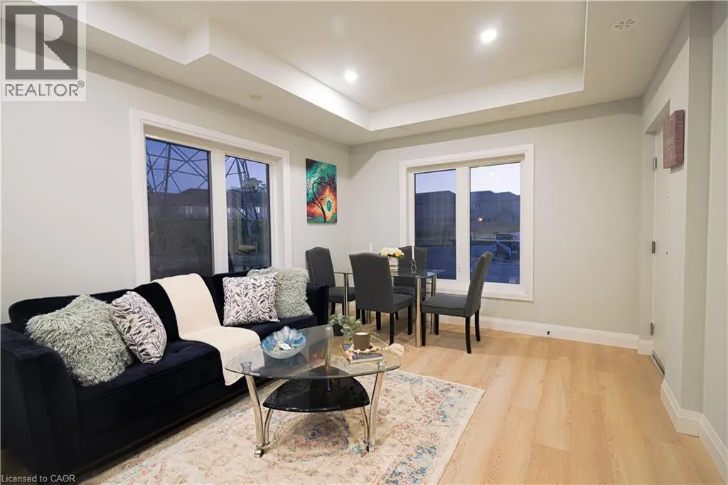 10 SOUTH CREEK Drive Unit# 2, #2