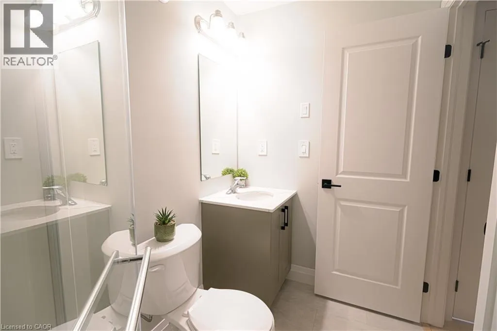 10 SOUTH CREEK Drive Unit# 2, #2