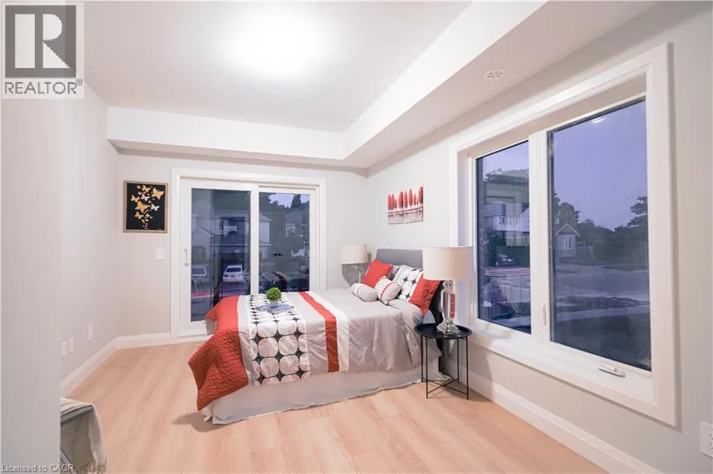 10 SOUTH CREEK Drive Unit# 2, #2