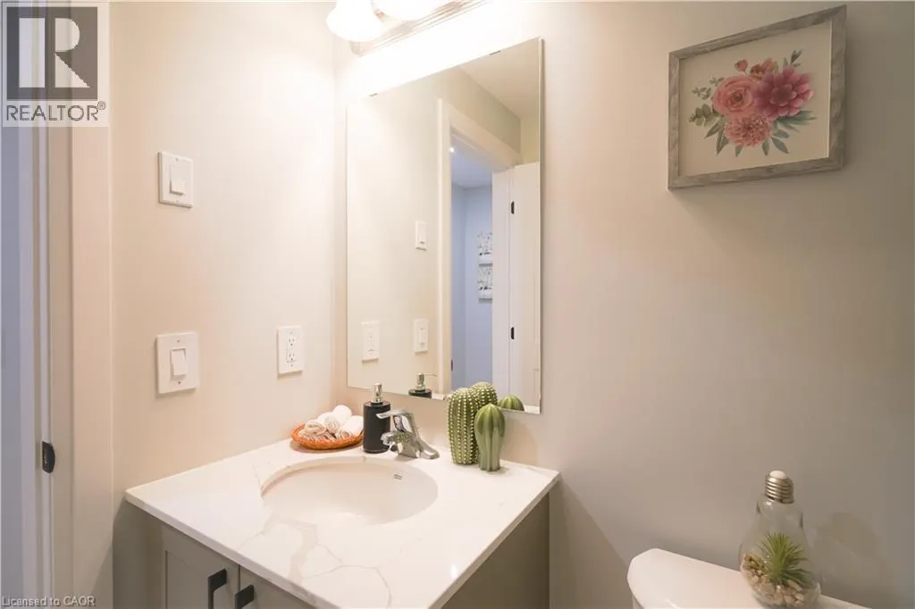 10 SOUTH CREEK Drive Unit# 2, #2