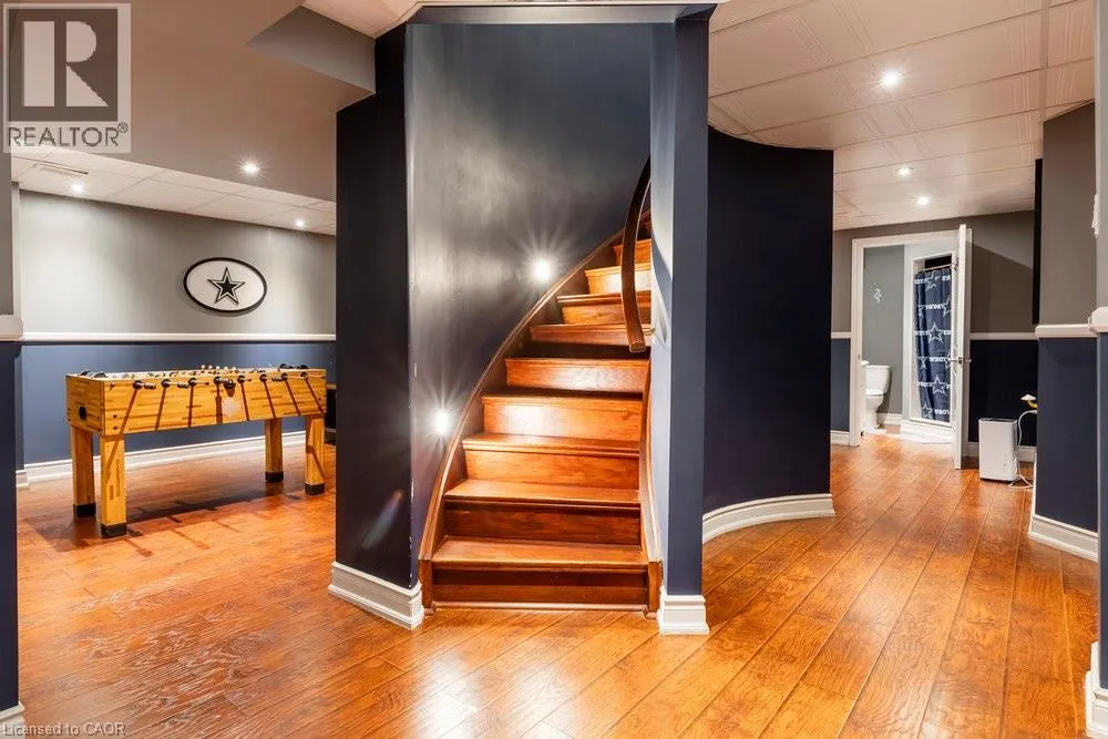 15 BUTTERCUP Crescent