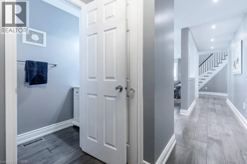 15 BUTTERCUP Crescent