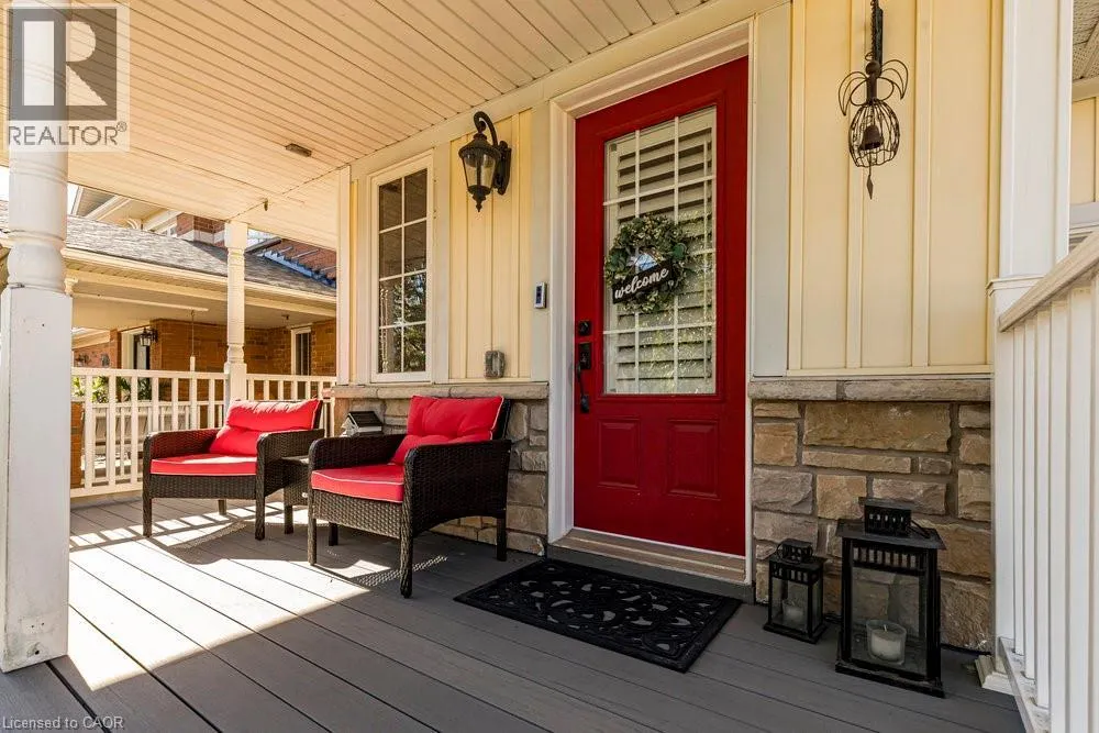 15 BUTTERCUP Crescent