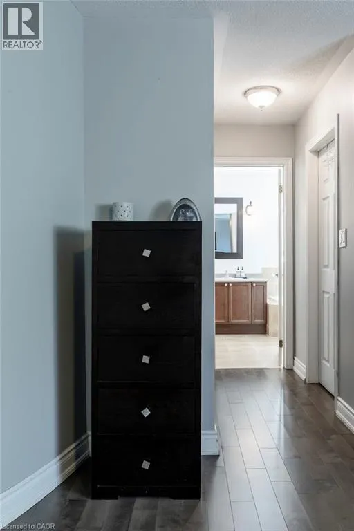 15 BUTTERCUP Crescent