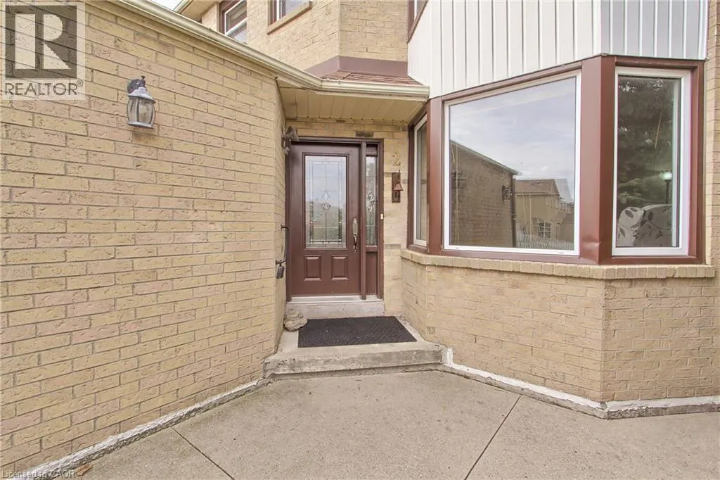2 NUTTALL Street