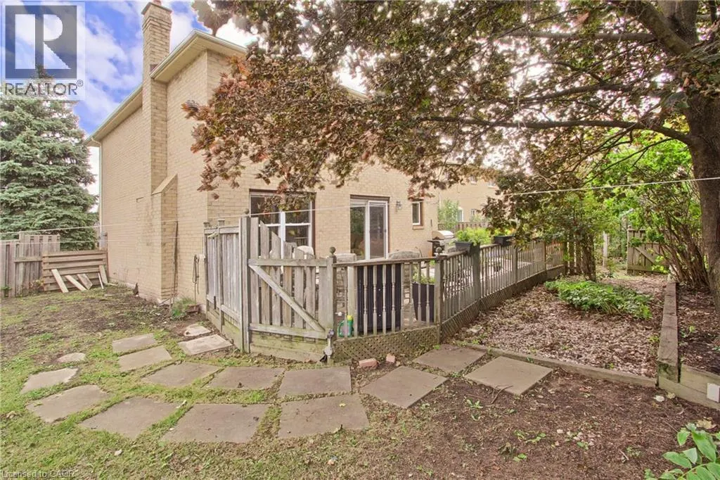 2 NUTTALL Street