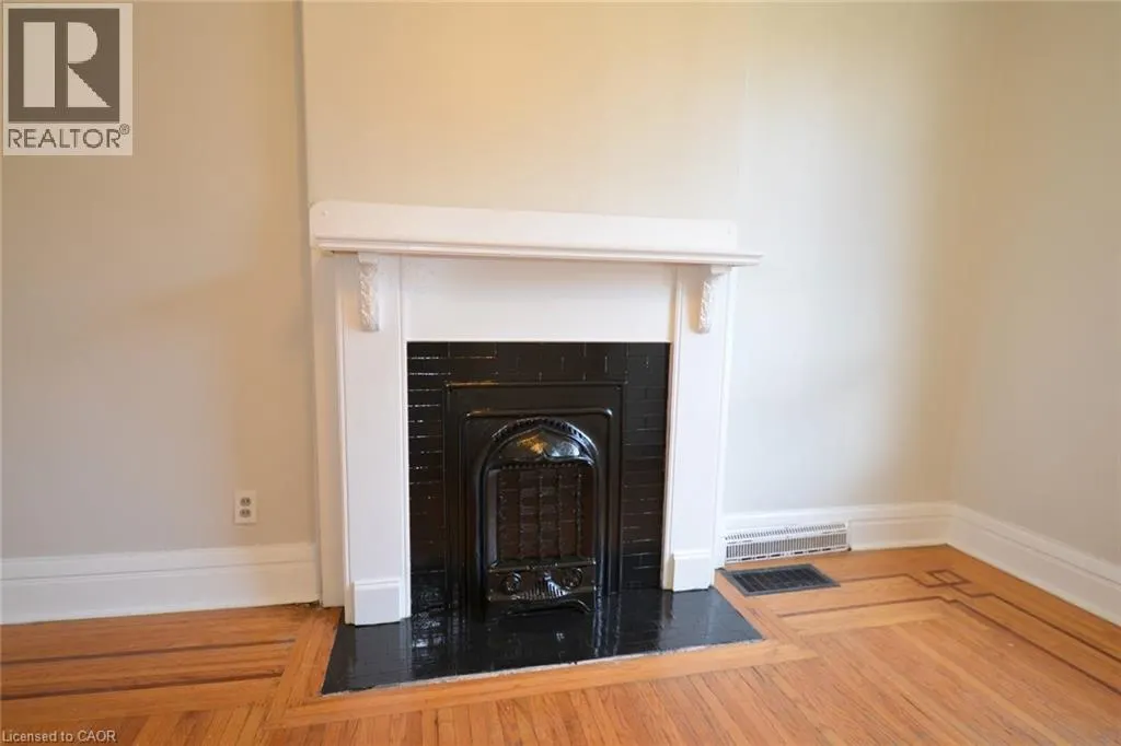 58 ERIE Avenue