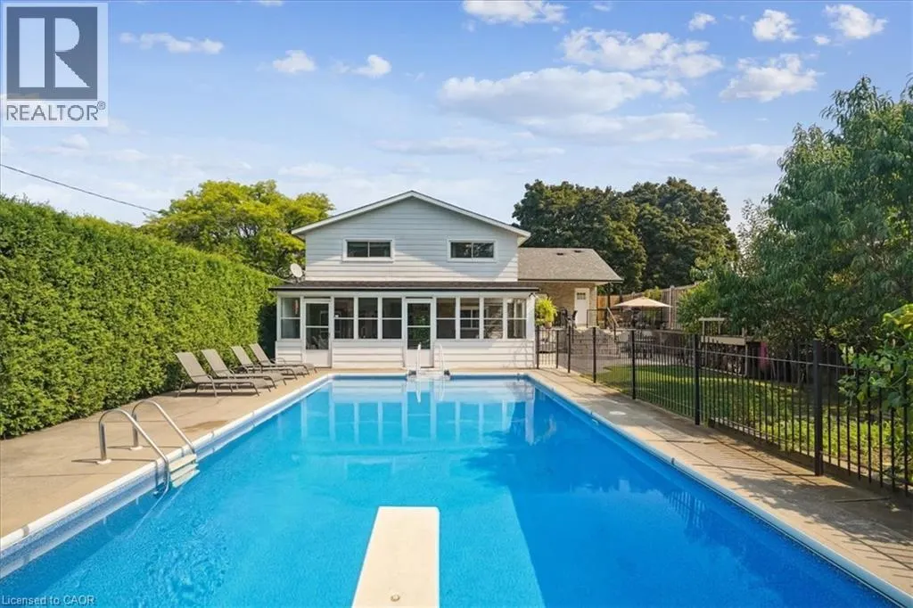 70 COUNTRY CLUB Drive