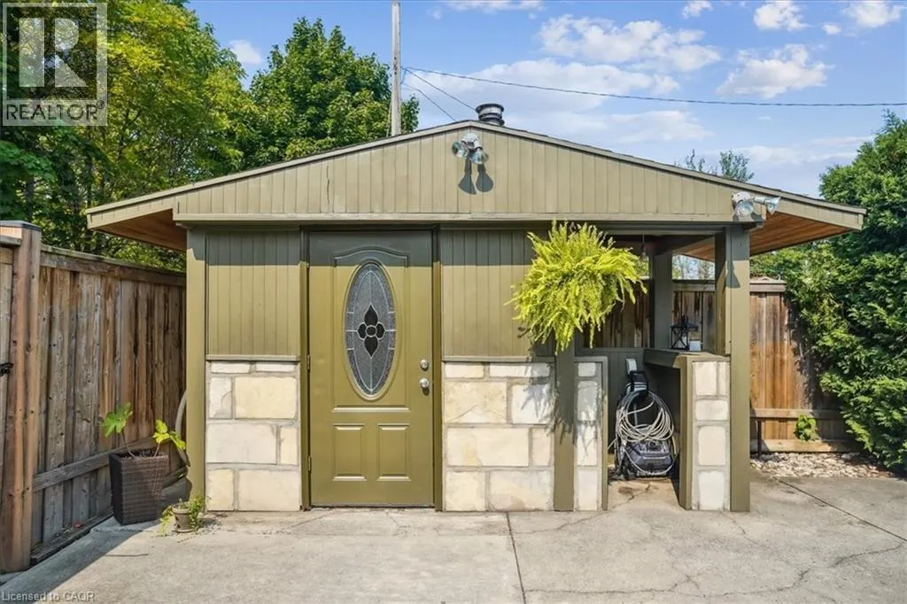 70 COUNTRY CLUB Drive