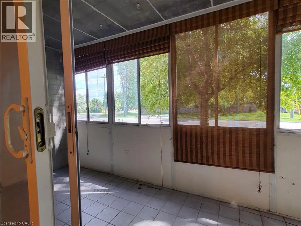 6 WALTON Avenue Unit# 104, #104