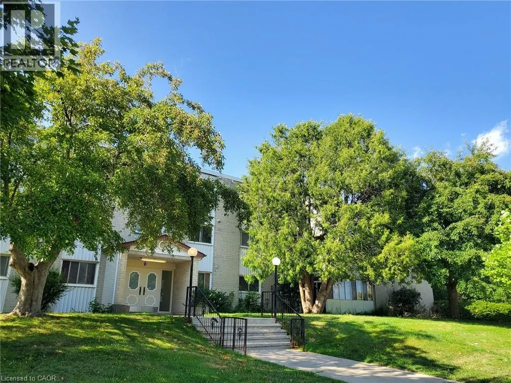 6 WALTON Avenue Unit# 104, #104