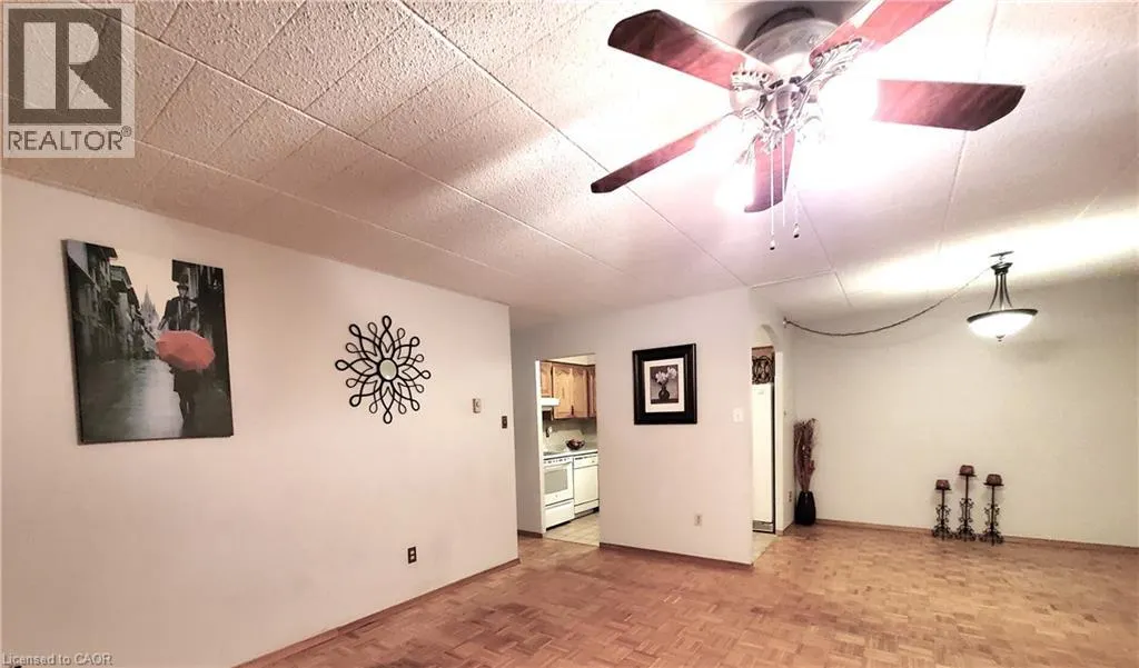 6 WALTON Avenue Unit# 104, #104