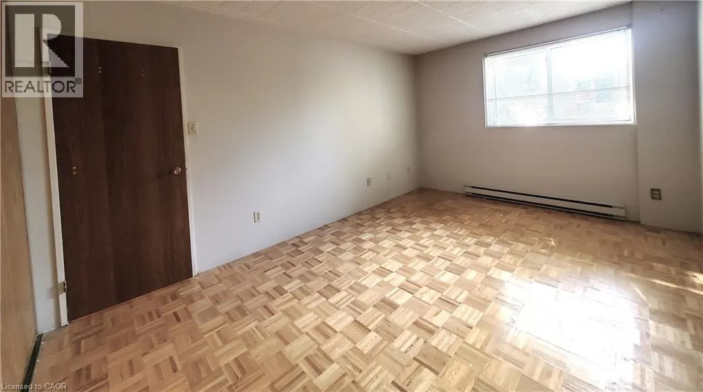 6 WALTON Avenue Unit# 104, #104