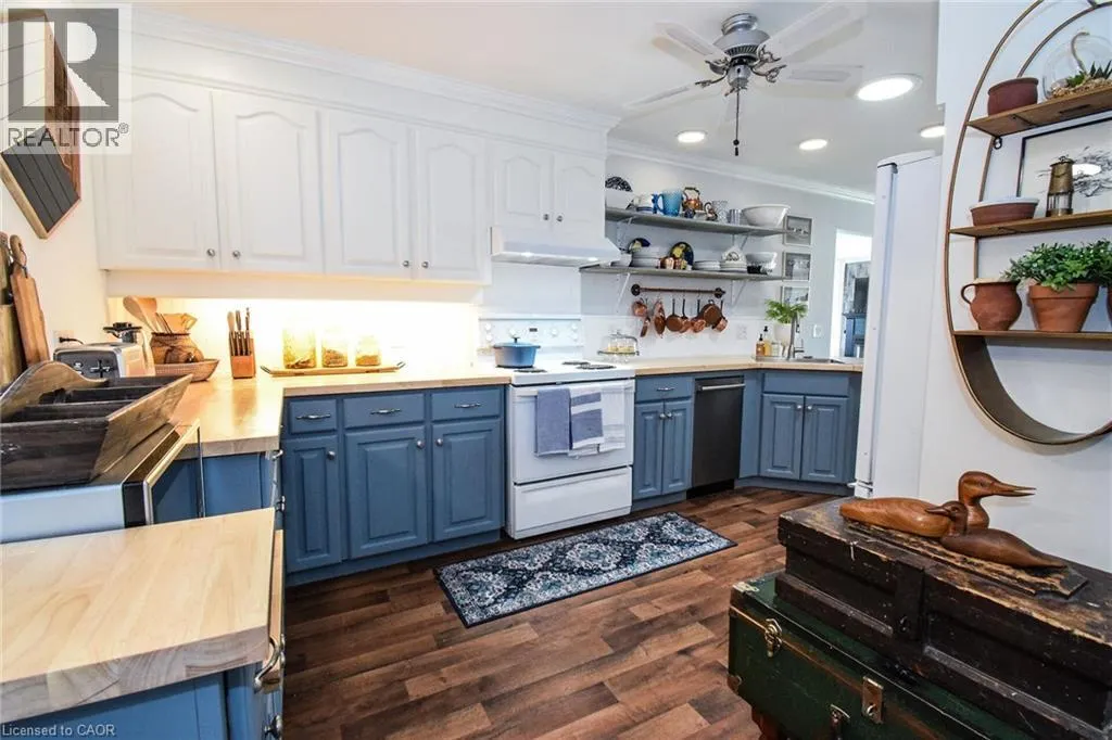 776 SANDY BAY Road