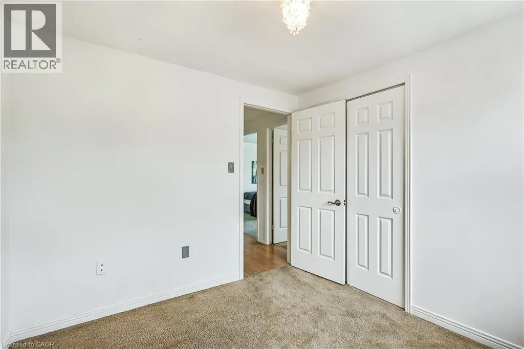 9 VALANNA Court