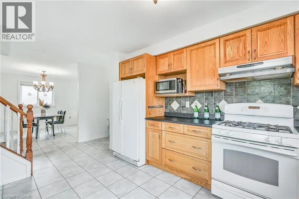 9 VALANNA Court