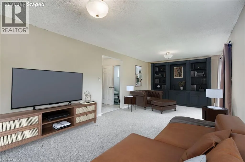 9 VALANNA Court