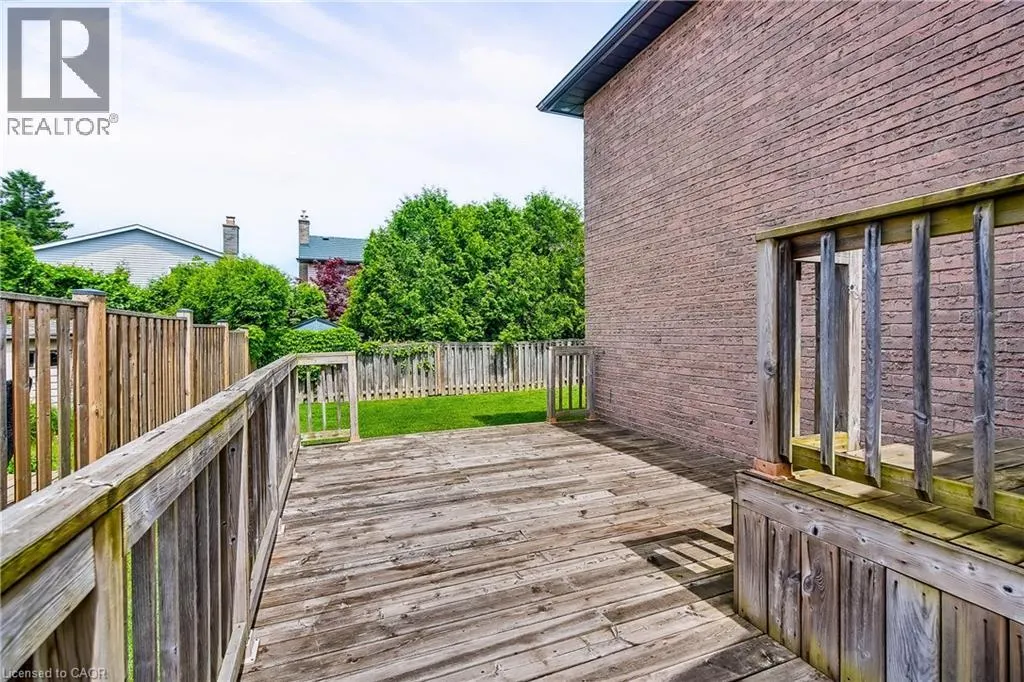 9 VALANNA Court